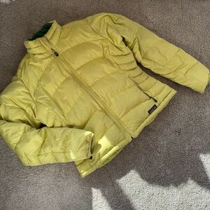 Patagonia - Women’s Vintage (M) Pea Green W’s Down Winter Jacket Coat 84613
